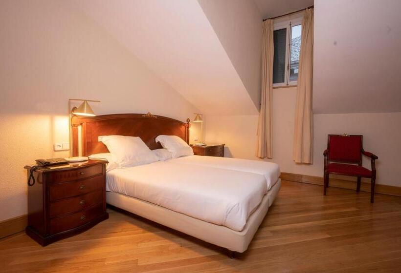 هتل Miranda & Suizo