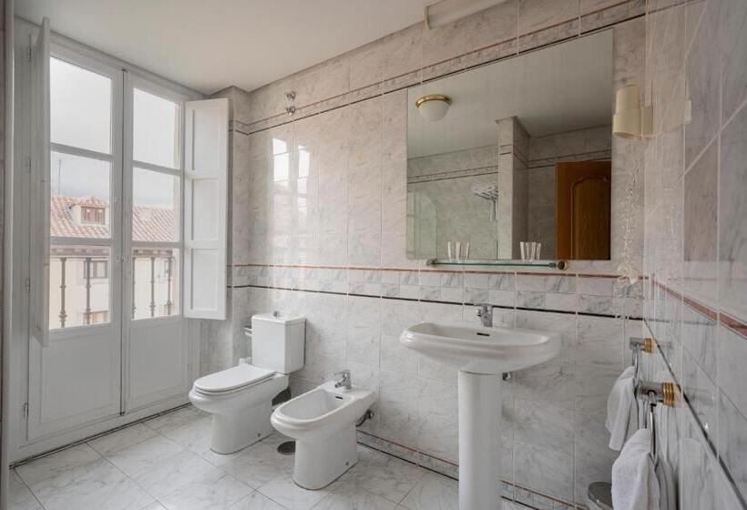 هتل Miranda & Suizo