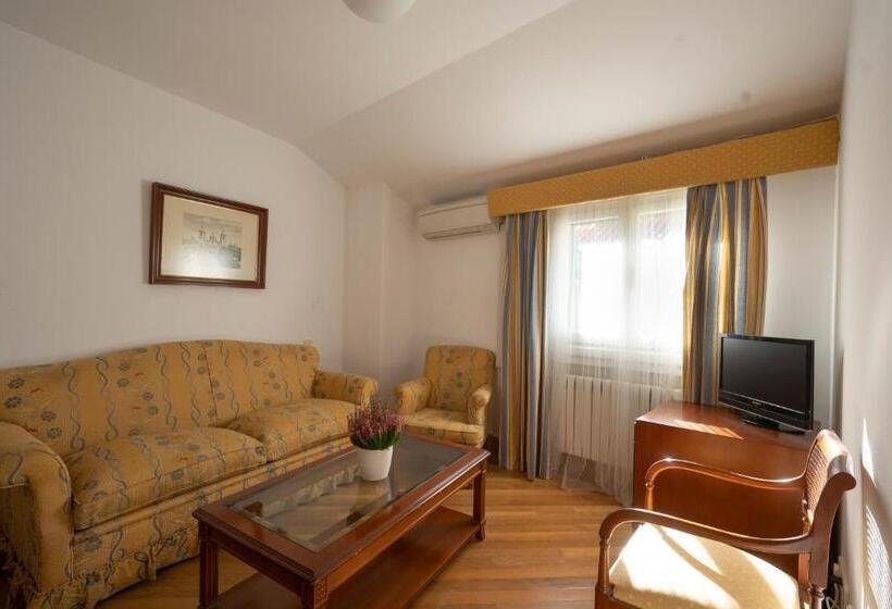 هتل Miranda & Suizo