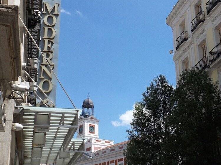 هتل Moderno Puerta Del Sol