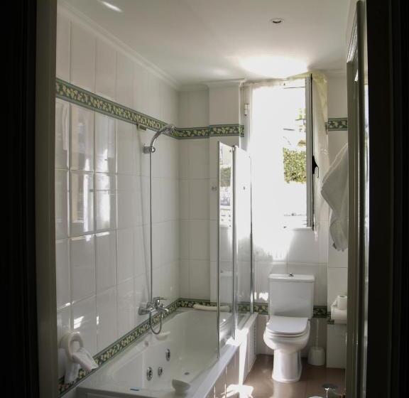 Отель Monumento Convento De San Benito