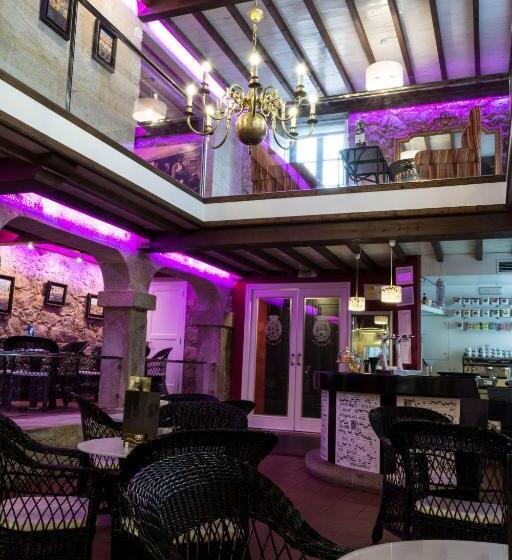 Отель Monumento Convento De San Benito