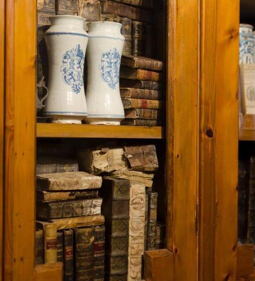 Отель Monumento Convento De San Benito