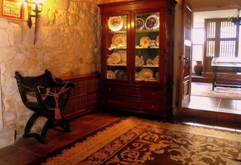 Отель Monumento Convento De San Benito