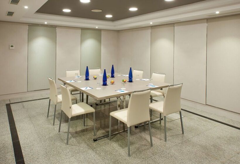 هتل NH Madrid Atocha