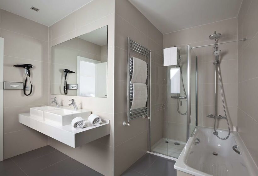 هتل NH Madrid Atocha