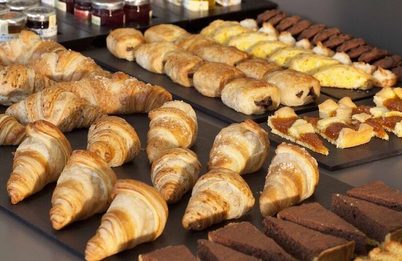 هتل NH Madrid Atocha