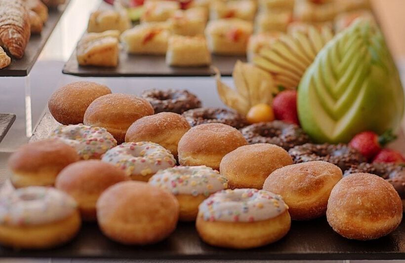 هتل NH Madrid Atocha