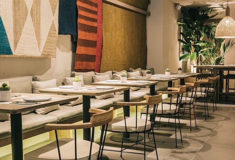 هتل NH Madrid Balboa