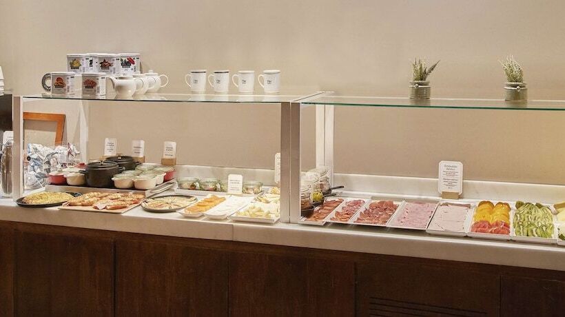 هتل NH Madrid Balboa