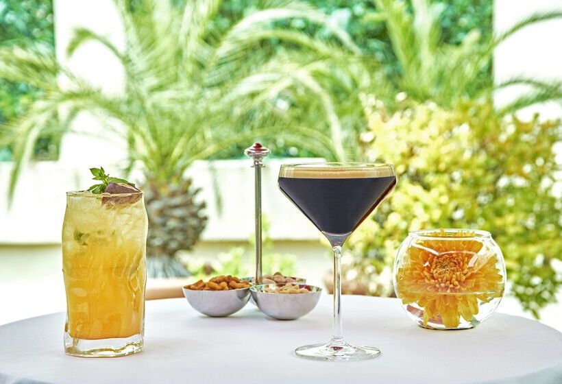 هتل NH Collection Madrid Colón