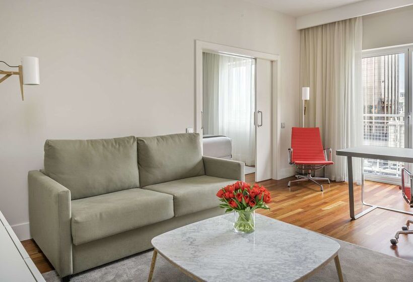 هتل NH Collection Madrid Colón