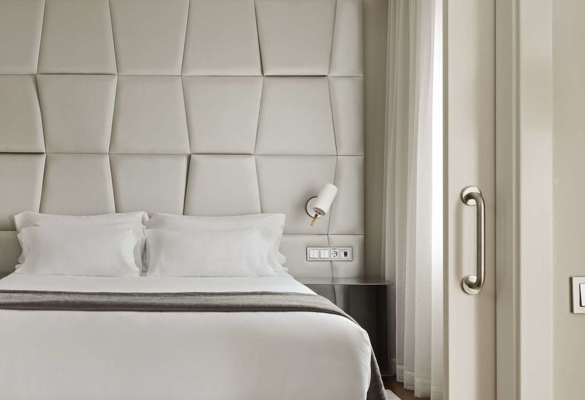 هتل NH Collection Madrid Colón