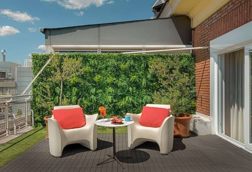 هتل NH Collection Madrid Colón