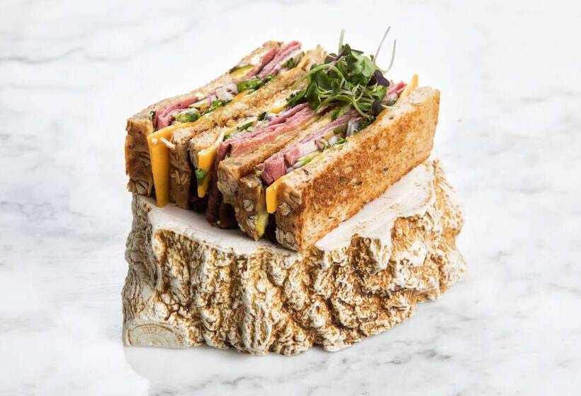 هتل NH Collection Madrid Colón