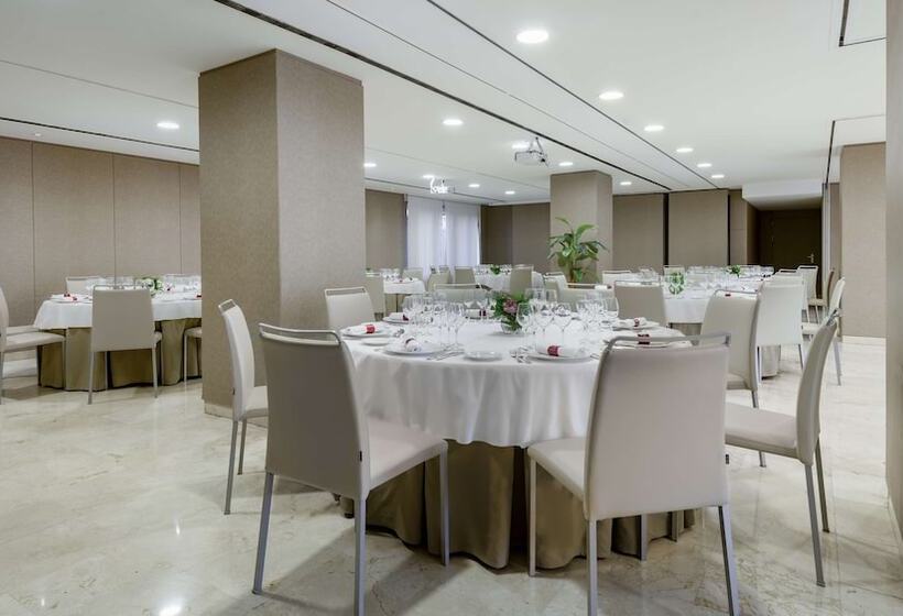 هتل NH Collection Madrid Colón