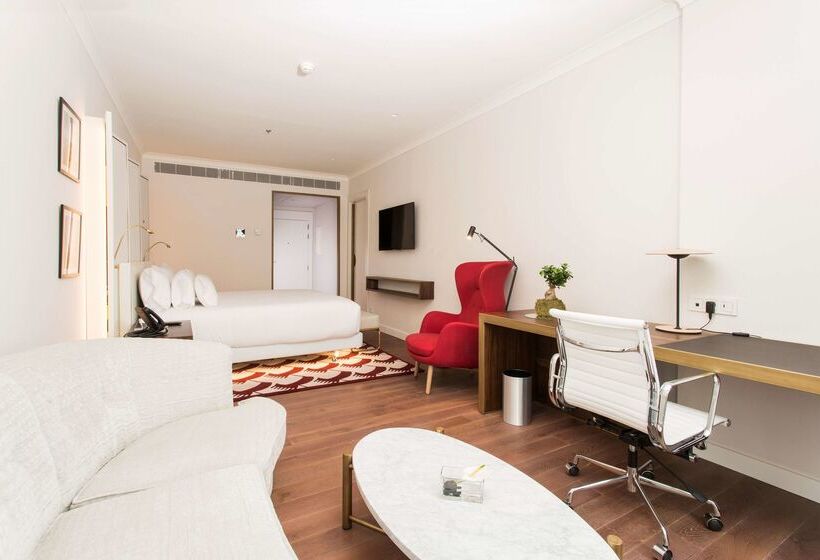 هتل NH Collection Madrid Eurobuilding