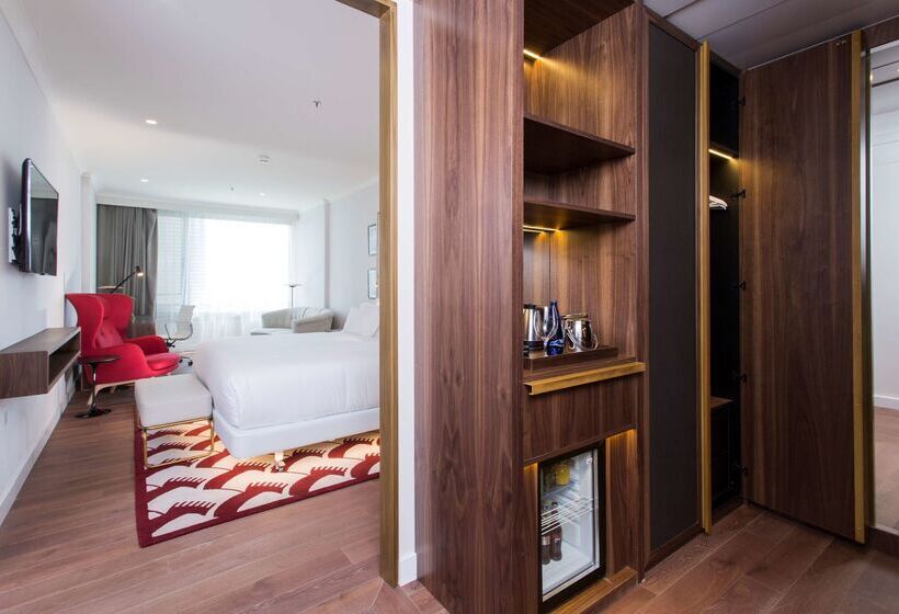 هتل NH Collection Madrid Eurobuilding