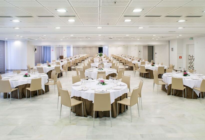 هتل NH Collection Madrid Eurobuilding