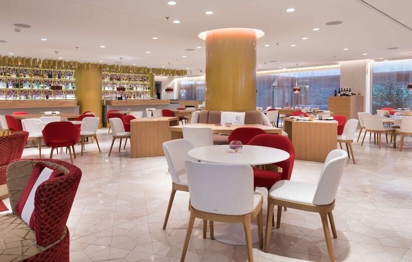 هتل NH Collection Madrid Eurobuilding