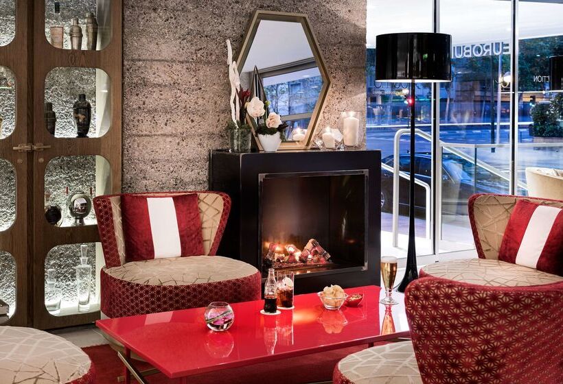 هتل NH Collection Madrid Eurobuilding