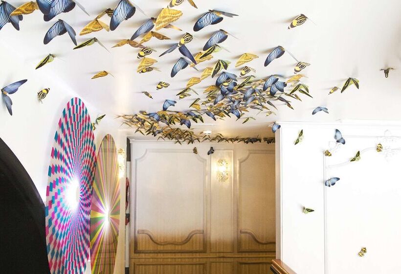 هتل NH Collection Madrid Eurobuilding