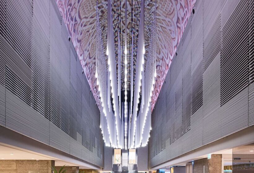 هتل NH Collection Madrid Eurobuilding