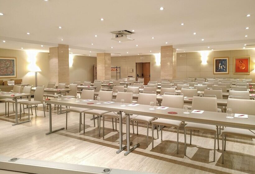 هتل NH Collection Salamanca Palacio De Castellanos