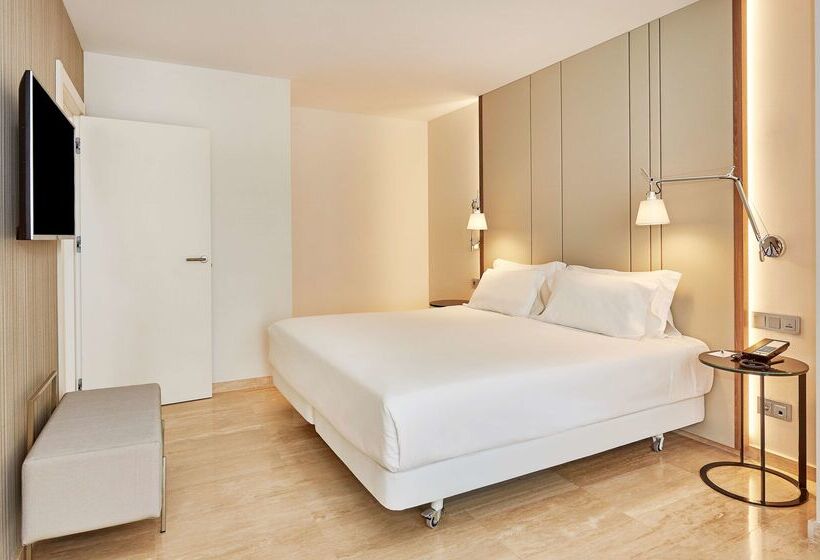 هتل NH Imperial Playa