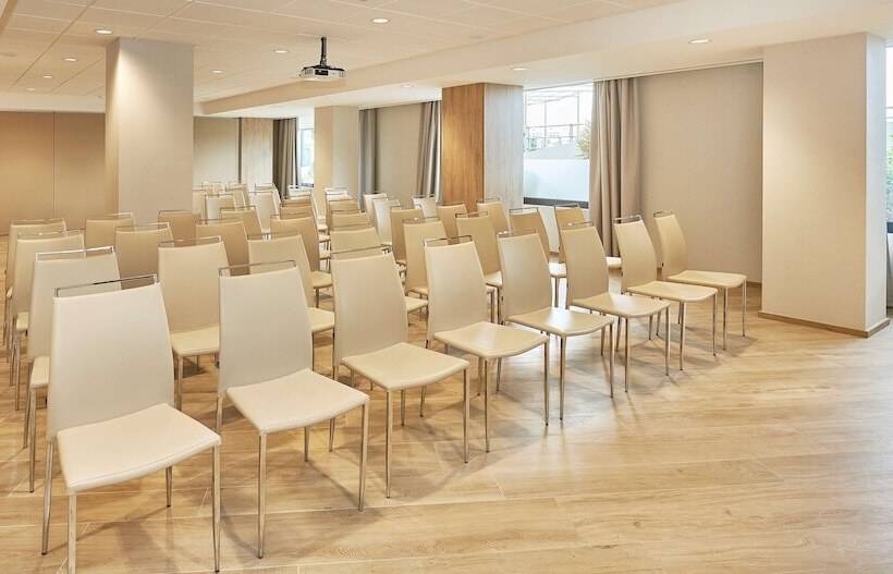 هتل NH Imperial Playa