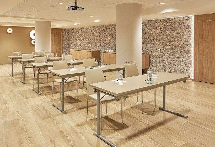 هتل NH Imperial Playa