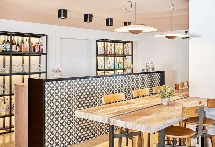 هتل NH Imperial Playa