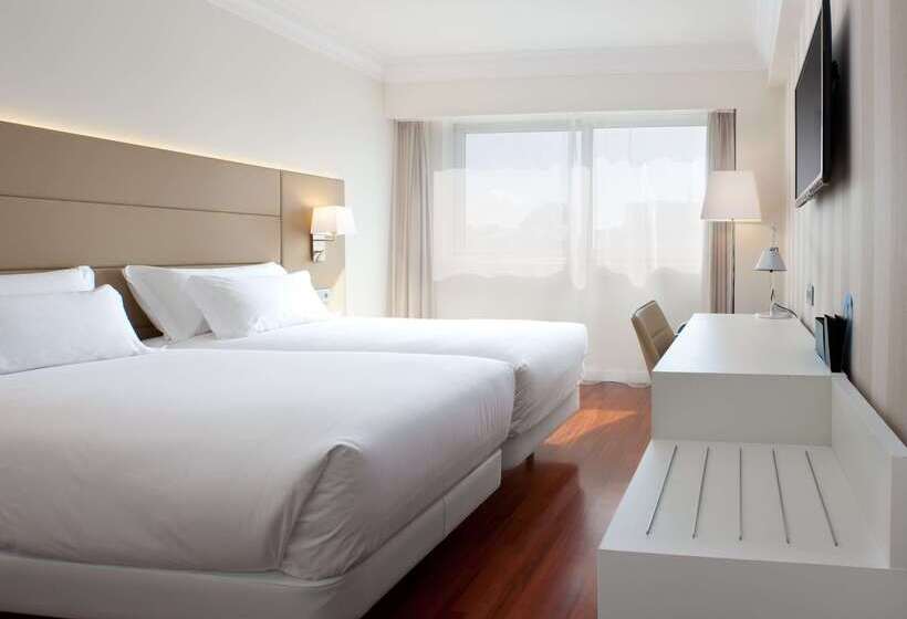 酒店 NH Pamplona Iruña Park