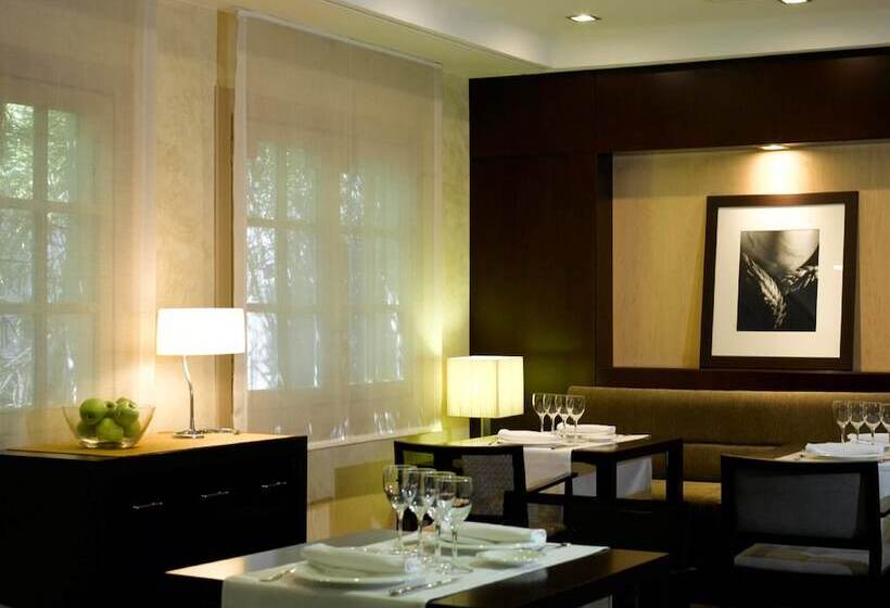 酒店 NH Pamplona Iruña Park