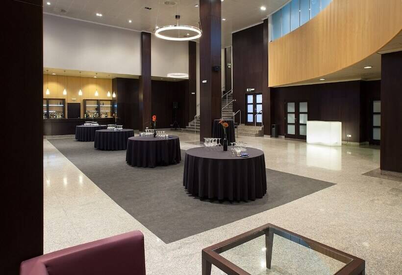 酒店 NH Pamplona Iruña Park