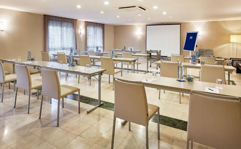 هتل NH Lleida Pirineos