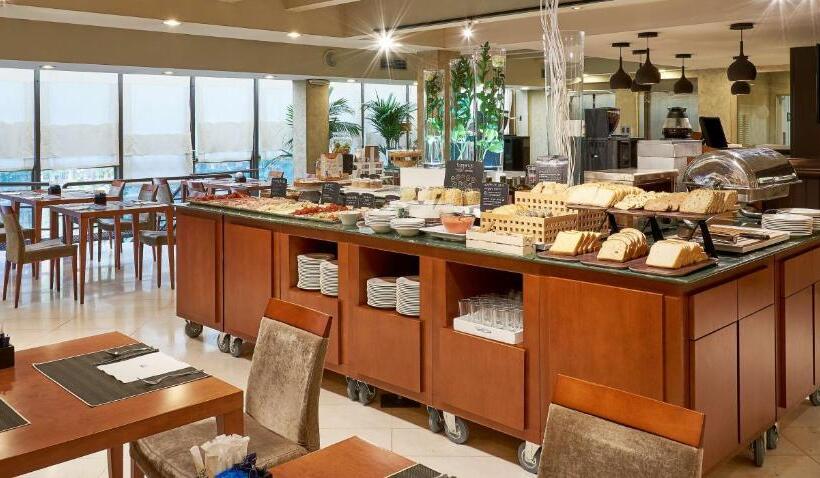 هتل NH Lleida Pirineos