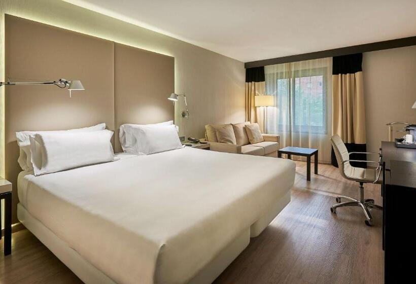 هتل NH Lleida Pirineos