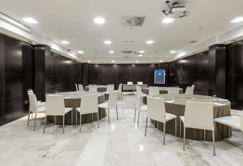 酒店 NH Madrid Príncipe De Vergara