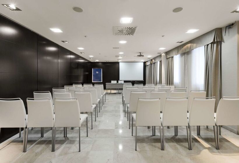 酒店 NH Madrid Príncipe De Vergara