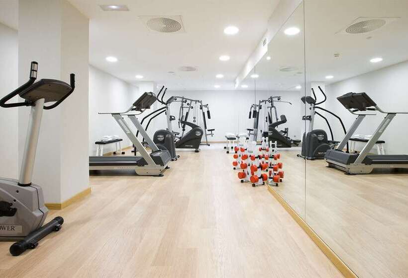 酒店 NH Madrid Príncipe De Vergara