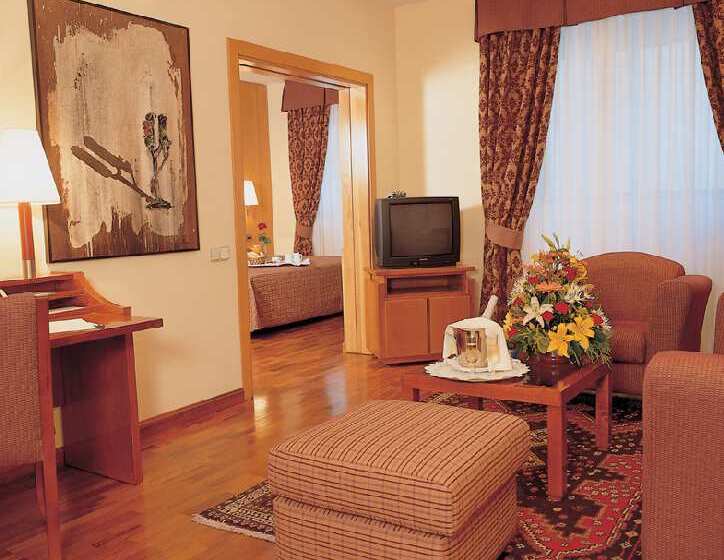 酒店 NH Madrid Príncipe De Vergara