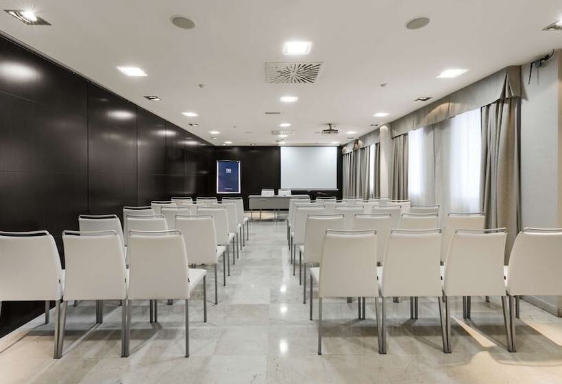 酒店 NH Madrid Príncipe De Vergara