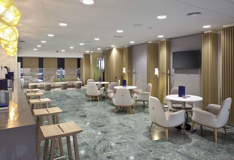 هتل NH Madrid Ventas