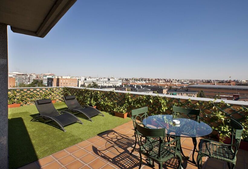 هتل NH Madrid Ventas