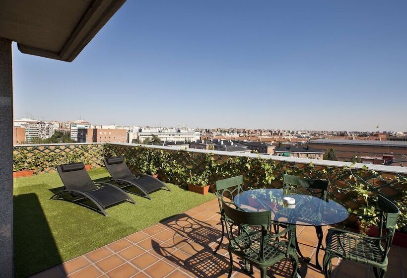 هتل NH Madrid Ventas