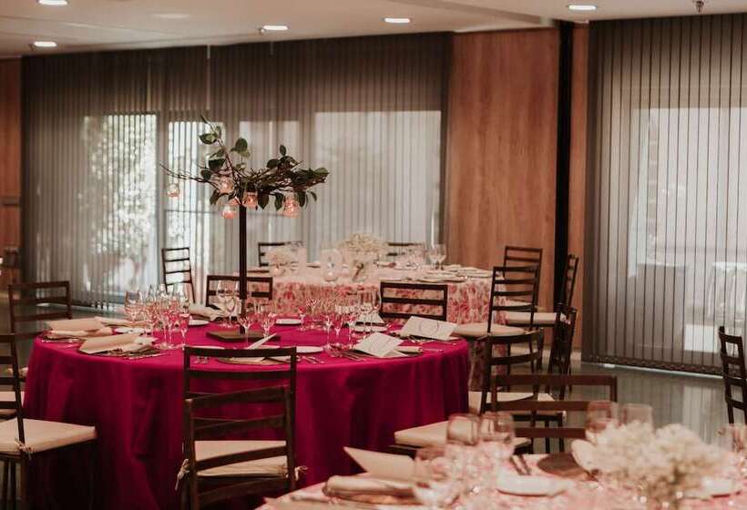 هتل NH Madrid Ventas