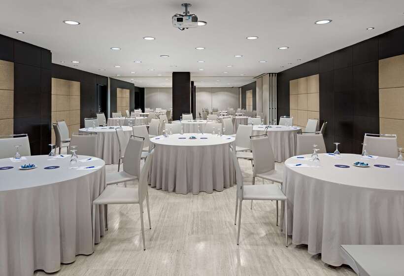 هتل NH Paseo De La Habana