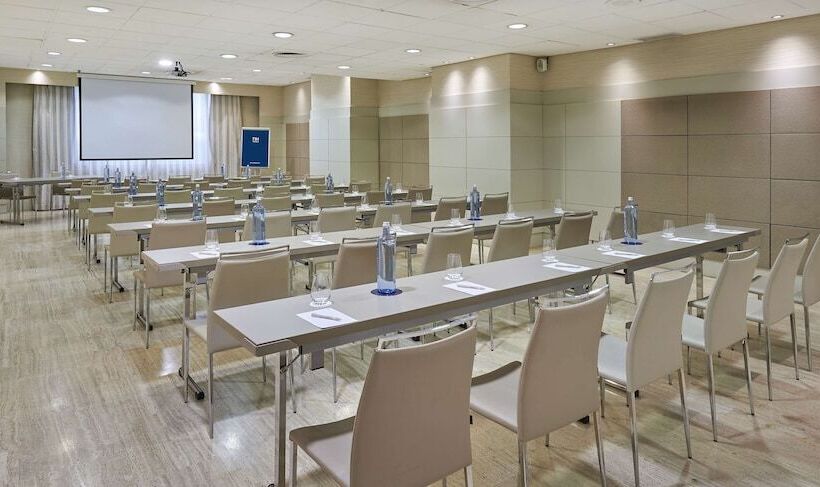 هتل NH Paseo De La Habana