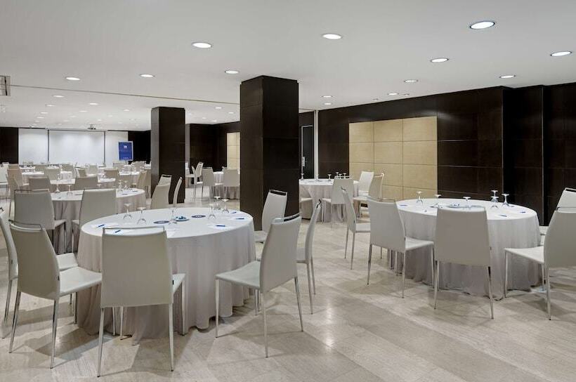 هتل NH Paseo De La Habana